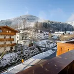 Finest Zell Am By In One Incl Summer Card زيل أم سي