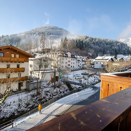 Finest Zell Am By In One Incl Summer Card زيل أم سي