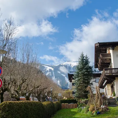 Finest Zell Am By In One Appartement *